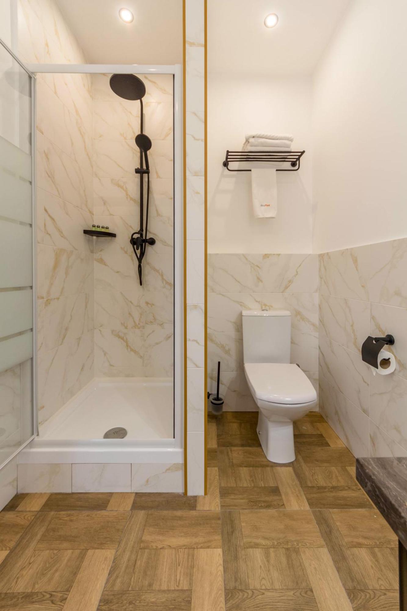 Design Apartments With Panoramic View Kiev Exteriör bild